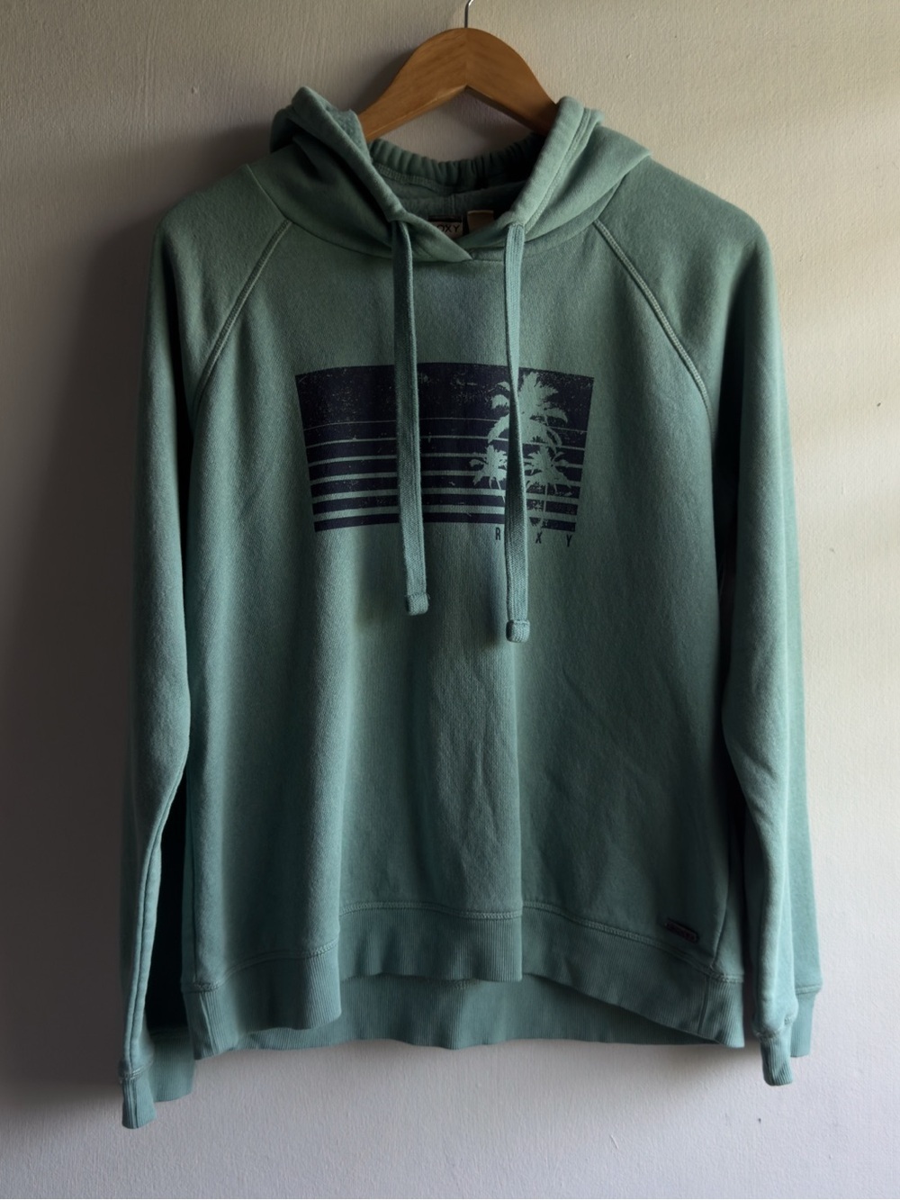Roxy Palm Tree Graphic Pullover Hoodie Sweatshirt Sage Seafoam Green Medium